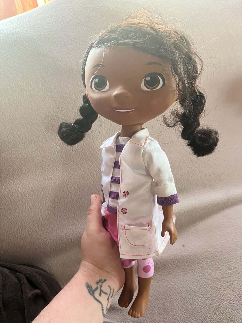 Disney Doc McStuffins 12-Inch Play Doll - Picture 3 of 6